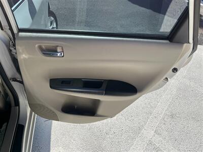 2011 Subaru Impreza 2.5i - Photo 12 - Winchester, VA 22601