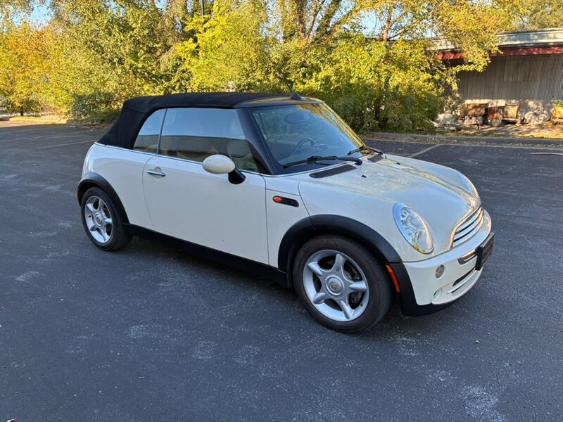 2006 MINI Cooper   - Photo 1 - Winchester, VA 22601