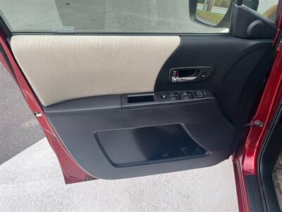 2009 Mazda Mazda5 Sport   - Photo 6 - Winchester, VA 22601