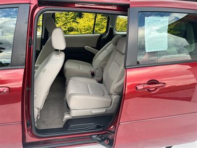 2009 Mazda Mazda5 Sport   - Photo 9 - Winchester, VA 22601