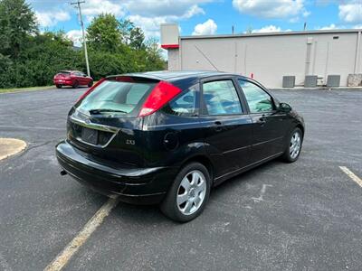2002 Ford Focus ZX5 - Photo 5 - Winchester, VA 22601