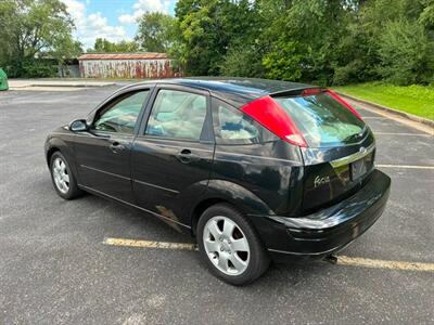 2002 Ford Focus ZX5 - Photo 6 - Winchester, VA 22601