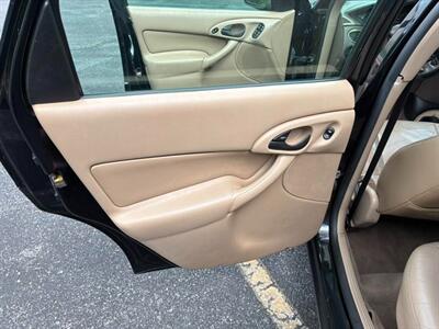 2002 Ford Focus ZX5 - Photo 17 - Winchester, VA 22601