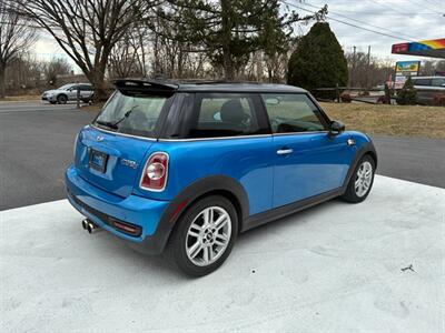 2011 MINI Cooper S   - Photo 5 - Winchester, VA 22601