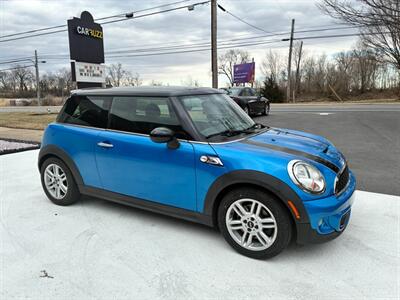 2011 MINI Cooper S   - Photo 4 - Winchester, VA 22601