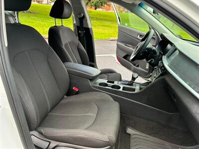 2019 Kia Optima LX - Photo 11 - Winchester, VA 22601