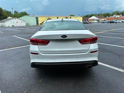 2019 Kia Optima LX - Photo 6 - Winchester, VA 22601