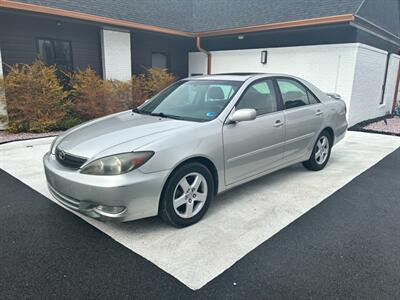 2004 Toyota Camry SE V6   - Photo 2 - Winchester, VA 22601