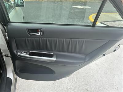 2004 Toyota Camry SE V6   - Photo 10 - Winchester, VA 22601