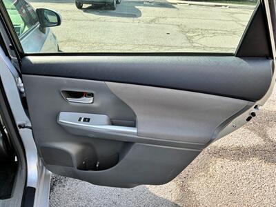 2012 Toyota Prius V   - Photo 6 - Winchester, VA 22601
