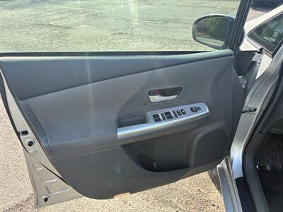 2012 Toyota Prius V   - Photo 8 - Winchester, VA 22601