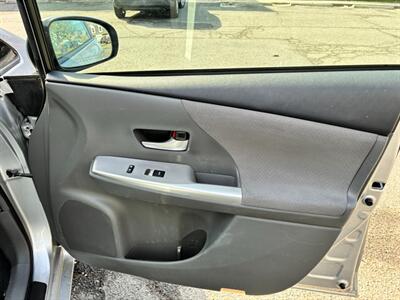 2012 Toyota Prius V   - Photo 5 - Winchester, VA 22601
