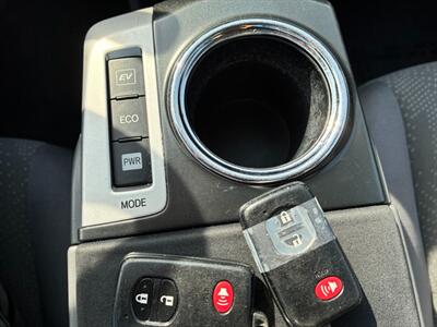 2012 Toyota Prius V   - Photo 18 - Winchester, VA 22601