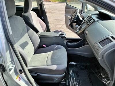 2012 Toyota Prius V   - Photo 11 - Winchester, VA 22601