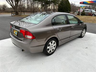 2009 Honda Civic LX   - Photo 5 - Winchester, VA 22601