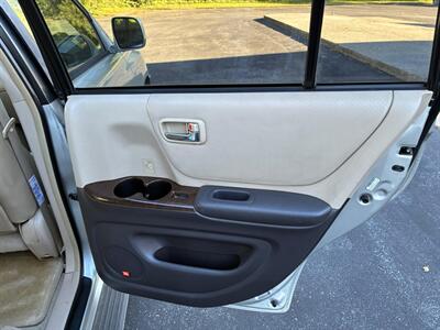 2003 Toyota Highlander - Photo 17 - Winchester, VA 22601