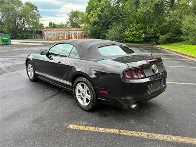 2013 Ford Mustang V6   - Photo 4 - Winchester, VA 22601