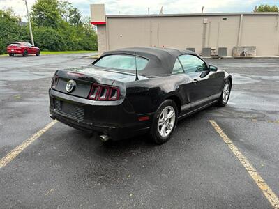 2013 Ford Mustang V6   - Photo 5 - Winchester, VA 22601