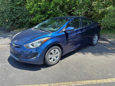 2016 Hyundai ELANTRA SE   - Photo 2 - Winchester, VA 22601