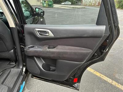 2014 Nissan Pathfinder S - Photo 7 - Winchester, VA 22601