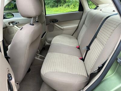 2007 Ford Focus ZX4 S - Photo 9 - Winchester, VA 22601