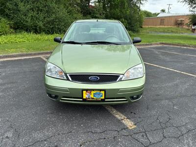 2007 Ford Focus ZX4 S - Photo 2 - Winchester, VA 22601