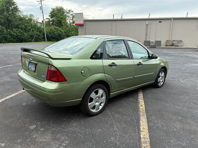 2007 Ford Focus ZX4 S - Photo 5 - Winchester, VA 22601