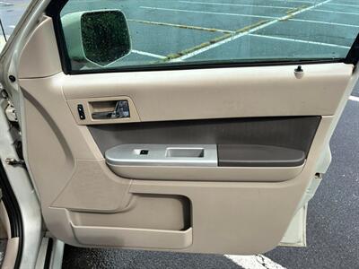 2009 Mercury Mariner Premier V6 - Photo 18 - Winchester, VA 22601