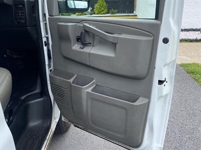 2018 Chevrolet Express LS 3500   - Photo 9 - Winchester, VA 22601