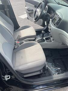 2010 Hyundai ACCENT GLS - Photo 5 - Winchester, VA 22601
