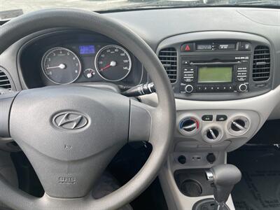 2010 Hyundai ACCENT GLS - Photo 4 - Winchester, VA 22601