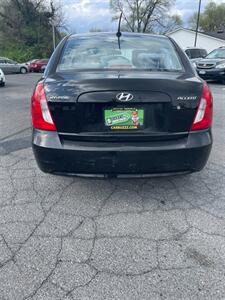 2010 Hyundai ACCENT GLS - Photo 2 - Winchester, VA 22601