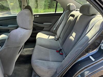 2005 Honda Accord LX - Photo 8 - Winchester, VA 22601