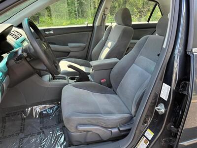 2005 Honda Accord LX - Photo 12 - Winchester, VA 22601