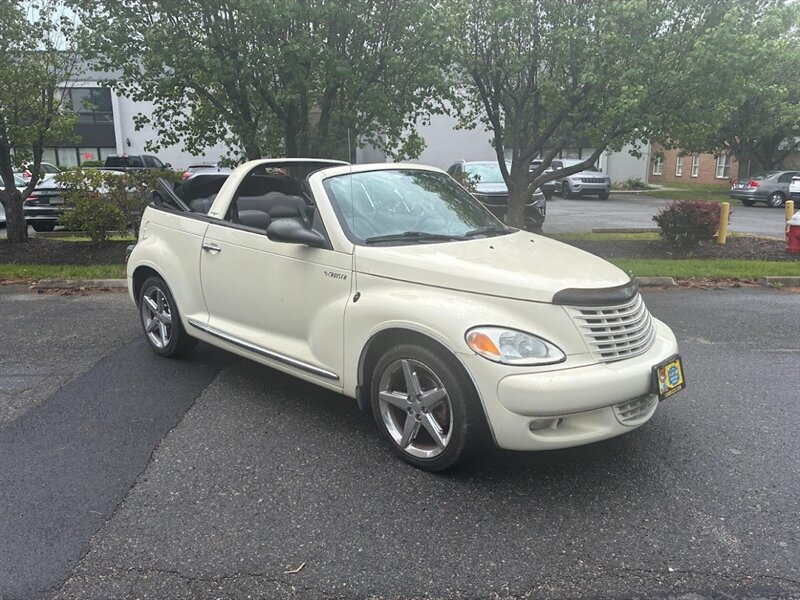 2005 Chrysler PT Cruiser GT Convertible's photo