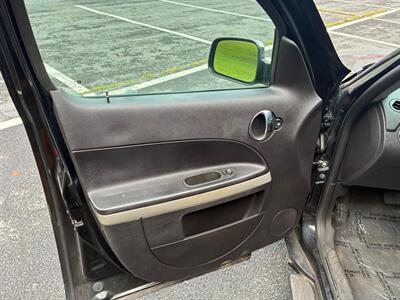 2008 Chevrolet HHR LT   - Photo 10 - Winchester, VA 22601