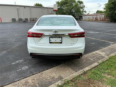 2018 Toyota Avalon XLE   - Photo 5 - Winchester, VA 22601