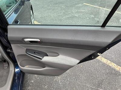 2011 Honda Civic LX - Photo 7 - Winchester, VA 22601