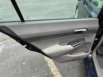 2011 Honda Civic LX - Photo 16 - Winchester, VA 22601