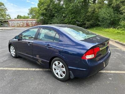 2011 Honda Civic LX - Photo 4 - Winchester, VA 22601