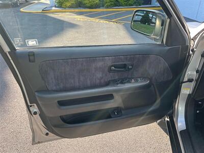 2002 Honda CR-V LX   - Photo 6 - Winchester, VA 22601