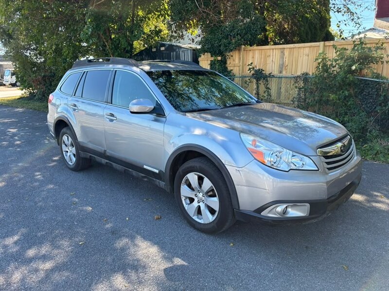 2010 Subaru Outback 2.5i Premium   - Photo 1 - Winchester, VA 22601