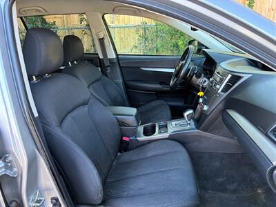 2010 Subaru Outback 2.5i Premium - Photo 12 - Winchester, VA 22601