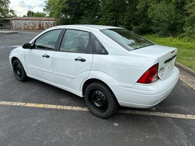 2004 Ford Focus SE   - Photo 6 - Winchester, VA 22601