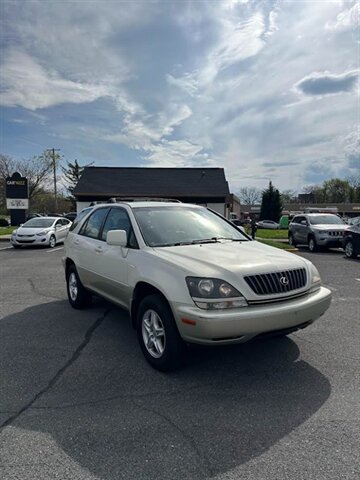 2000 Lexus RX 300   - Photo 1 - Winchester, VA 22601