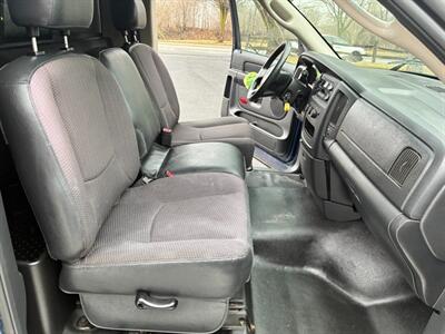 2004 Dodge Ram 1500 ST   - Photo 8 - Winchester, VA 22601