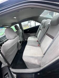 2012 Toyota Camry LE - Photo 6 - Winchester, VA 22601
