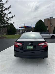 2012 Toyota Camry LE - Photo 4 - Winchester, VA 22601