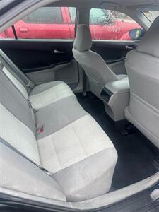 2012 Toyota Camry LE - Photo 10 - Winchester, VA 22601