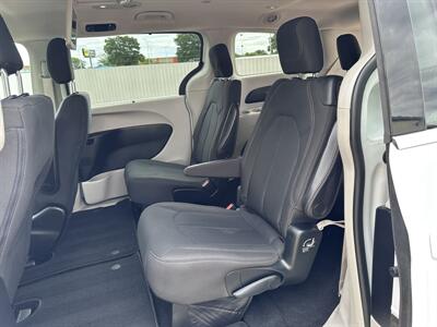 2019 Chrysler Pacifica Touring Plus   - Photo 8 - Amarillo, TX 79109